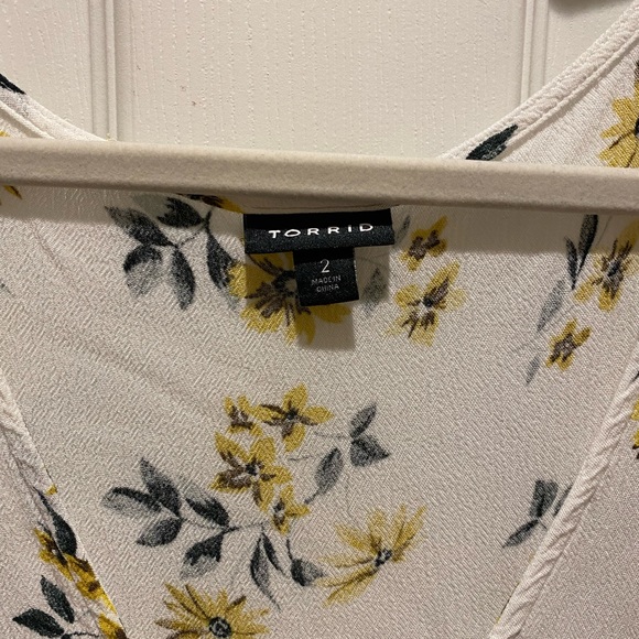 Torrid Blouse - Picture 5 of 6
